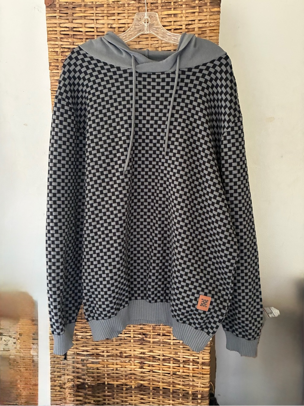 Men’s ZAITUM Sweatshirt.  Size 3XL.